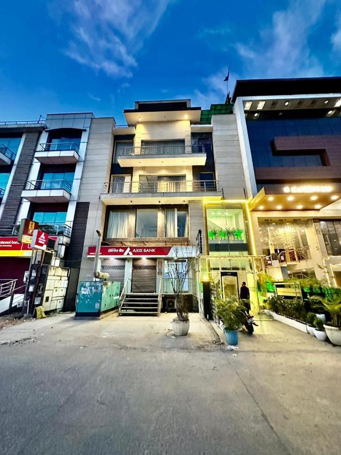Hotel The Imperio 新德里 外观 照片