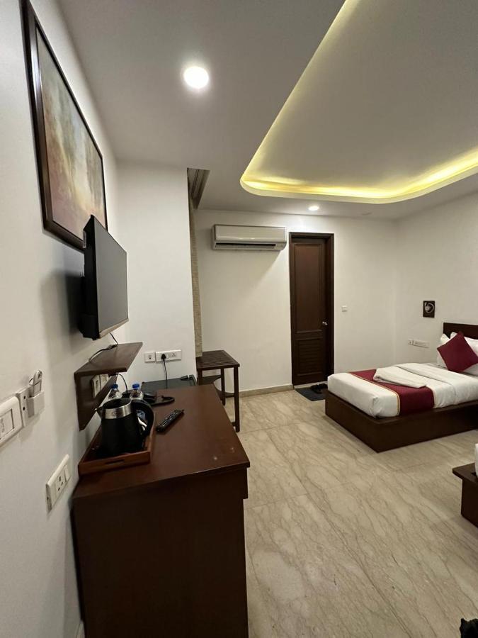 Hotel The Imperio 新德里 外观 照片