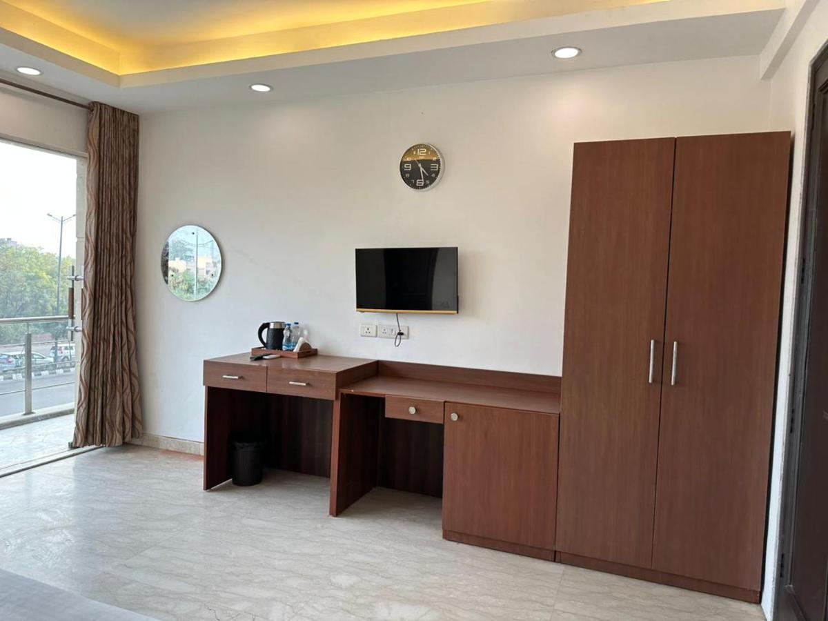 Hotel The Imperio 新德里 外观 照片
